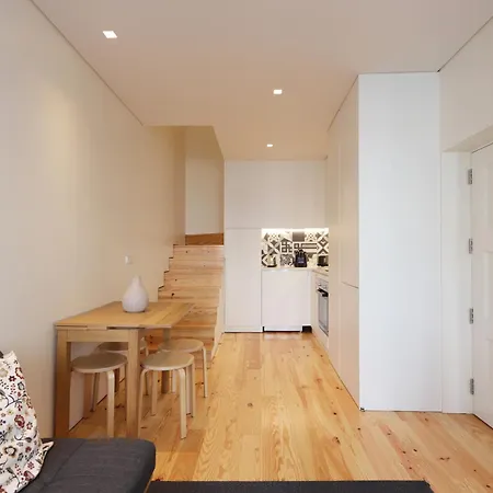 Pinheiro Duplex Apartment Porto